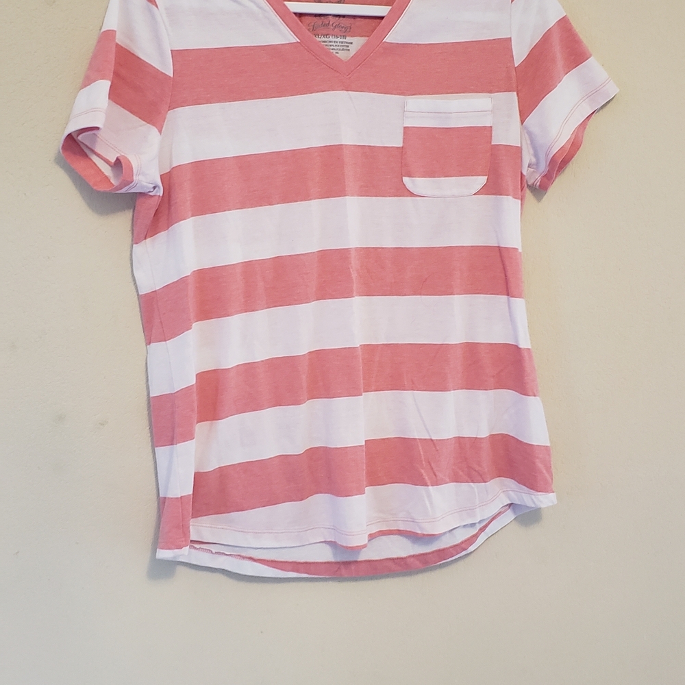Faded‎ Glory Pink and White V-Neck Tee